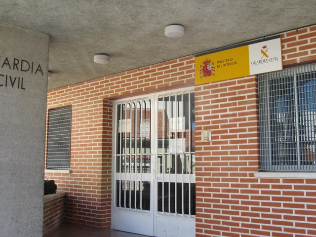 Policia local and Guardia Civil in San Miguel de Salinas