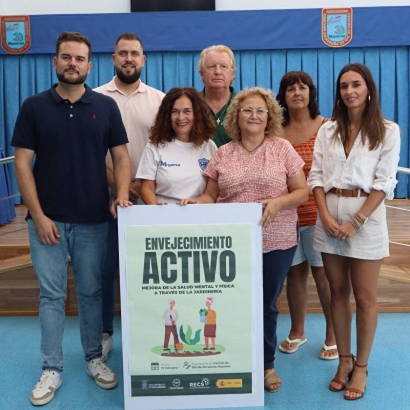 Camposol Gardening groups address Mazarron Council meeting on Healthy Ageing