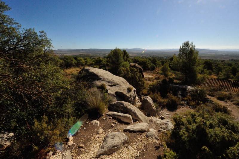 June 1 Guided walking tour of the prehistoric rock art at Monte Arabí in Yecla