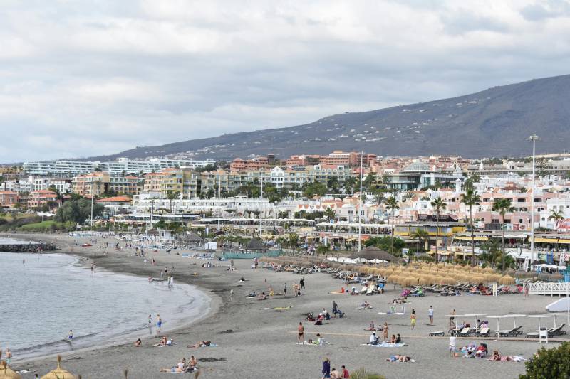 Tourist couple found dead in Tenerife resort from drug overdose