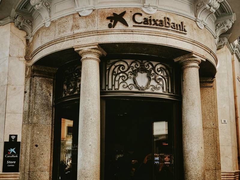 New scam targets CaixaBank customers with fake €3,000 transfer alert