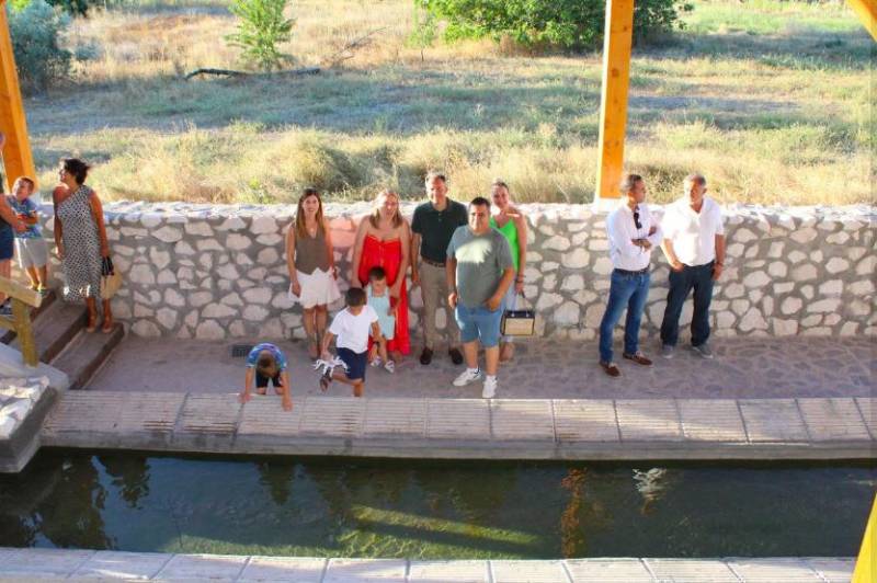 Lorca students restore historic washhouse at Coy river beach