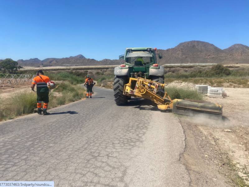 Águilas steps up rural road maintenance ahead of storm season