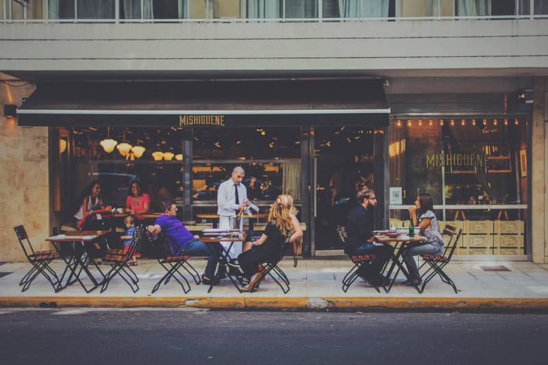 Smoking ban across Spain sparks criticism as hospitality industry fights back