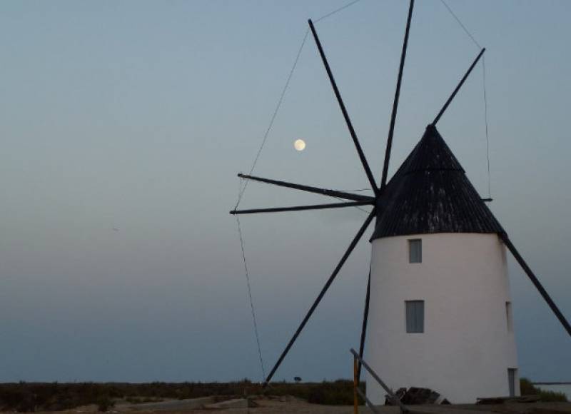 June 30 Free moonlight tour in San Pedro del Pinatar