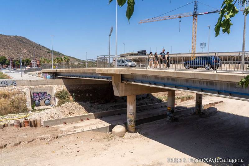 <span class="title"><a href="https://lamangaclubtoday.com/extreme-heat-pushes-back-reopening-of-cartagonova-bridge-for-another-week_1000271727-a.html">Extreme heat pushes back reopening of Cartagonova bridge for another week</a></span><span class="content">The closure has been extended by another week after extreme heat and technical challenges delayed work, with additional..</span>