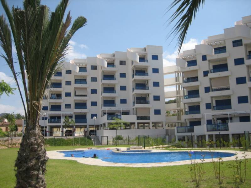 Foreign homebuyers pull back from Spain as property prices continue to climb